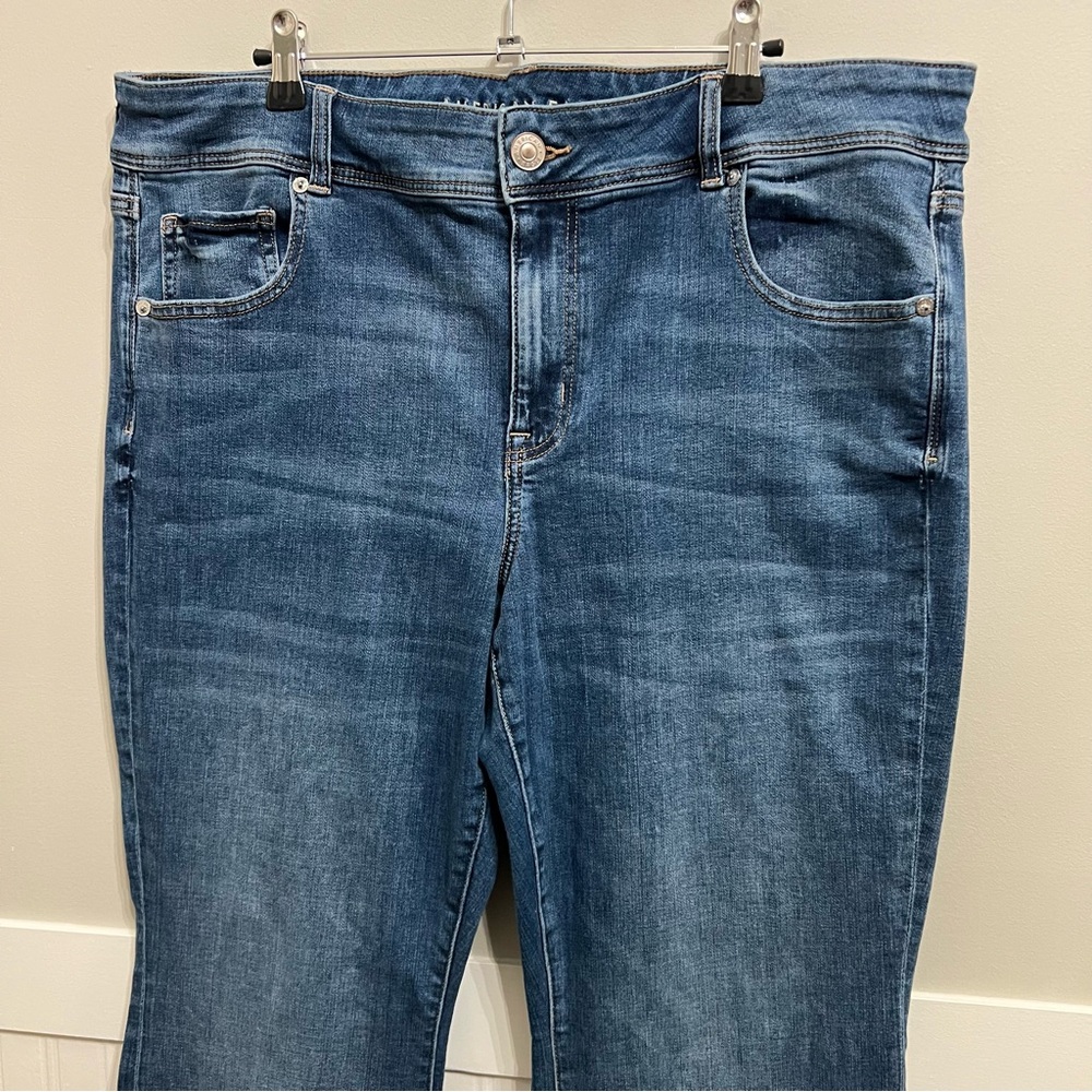 American Eagle plus size kick boot jeans size 20 - Picture 2 of 12